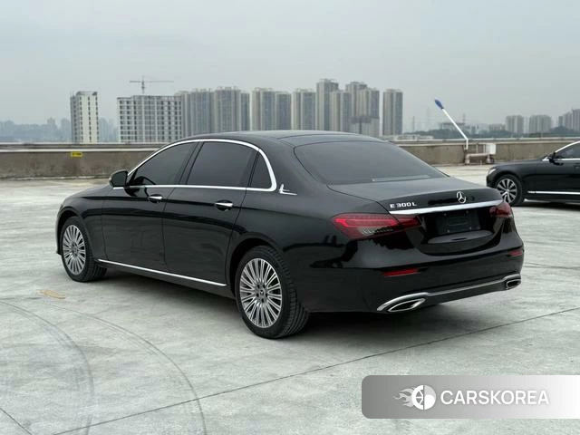 Mercedes-Benz E-Class 2021 Черный из Китая, фото 4