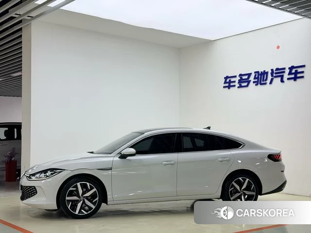 Volkswagen Lamando 2024 Белый из Китая, фото 4
