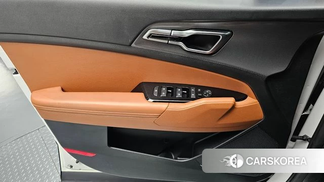 Kia Sportage 5th Generation Hybrid 2021 Белый из Кореи, фото 4
