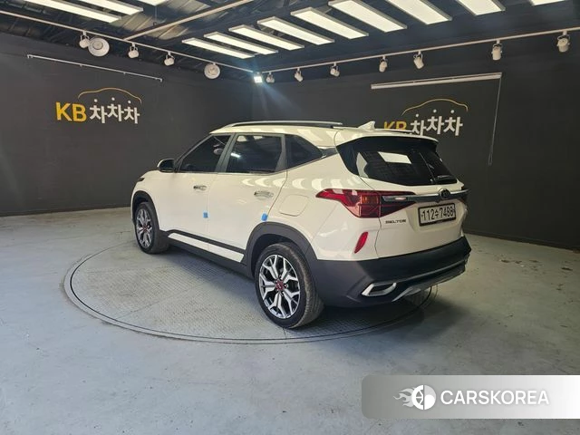 Kia Seltos id 4855918 из Кореи 14