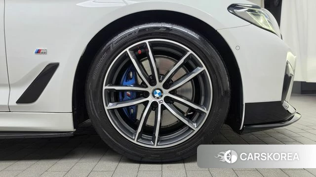 BMW 5 Series (G30) id 5022118 из Кореи 27