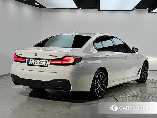 BMW 5 Series (G30) id 4965818 из Кореи 12