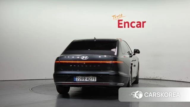 Hyundai Grandeur (GN7) id 5011213 из Кореи 14