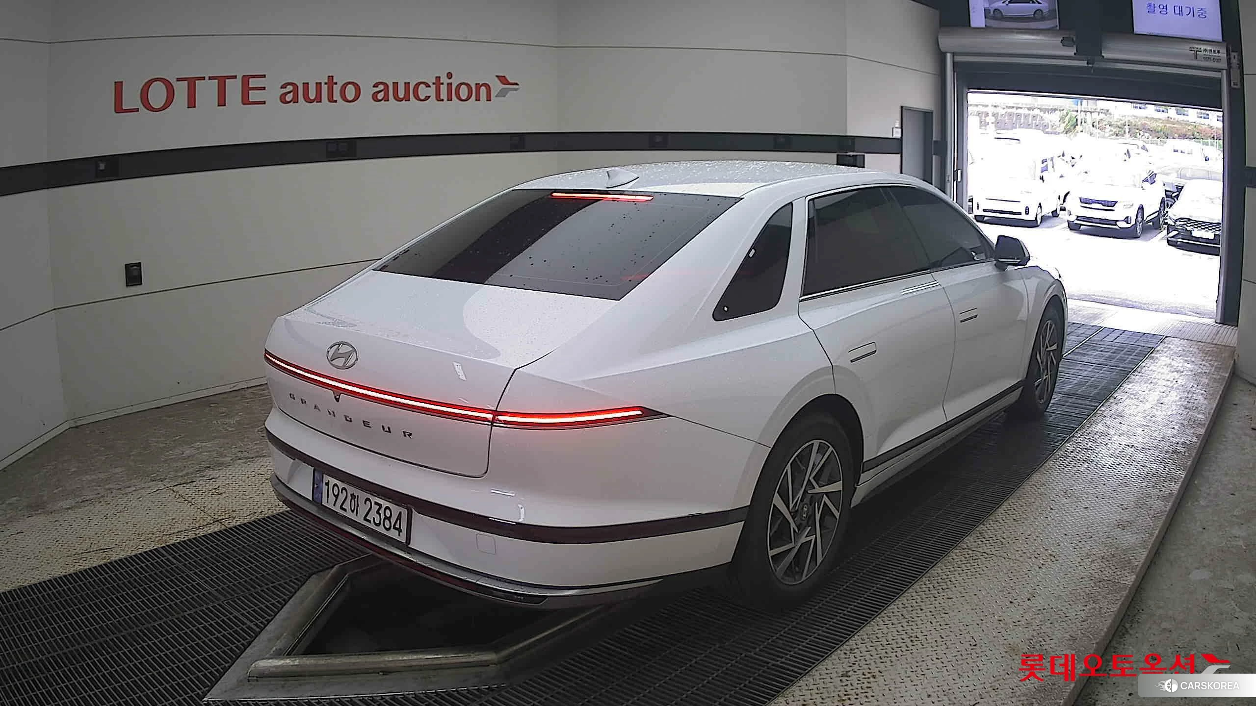 Hyundai Grandeur Hybrid id 4984688 из Кореи 31