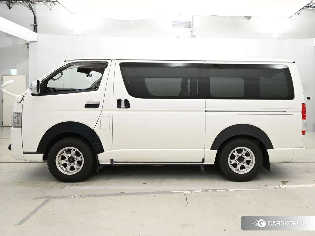 Toyota HiAce Van 2018 из Японии, фото 4
