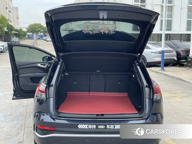 Audi Q4 2023 Синий из Китая, фото 6