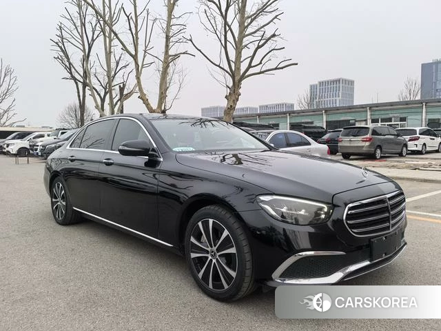 Mercedes-Benz E-Class 2023 Черный из Китая, фото 4