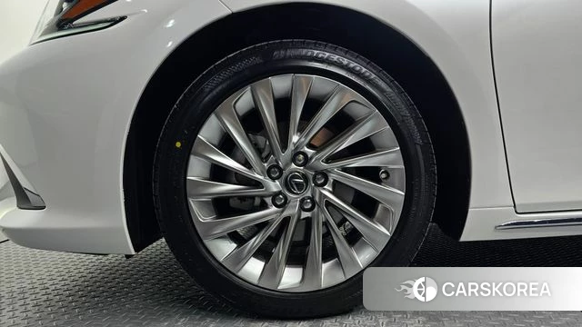 Lexus ES300h 7th generation id 5020731 из Кореи 31