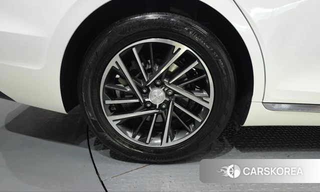 Hyundai The New Grandeur IG id 4977597 из Кореи 24