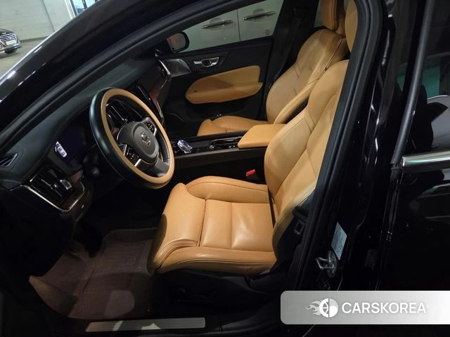 Volvo S60 3rd generation 2024 Черный из Кореи, фото 4