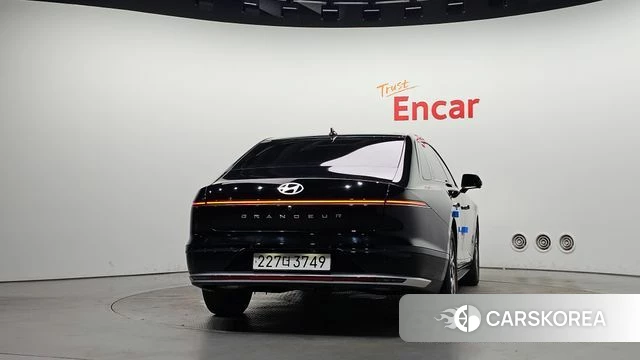 Hyundai Grandeur (GN7) id 4710921 из Кореи 14