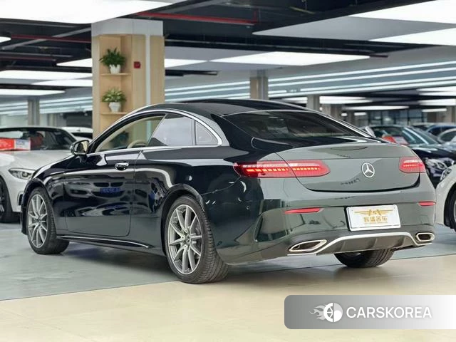 Mercedes-Benz E-Class 2023 Зеленый из Китая, фото 4