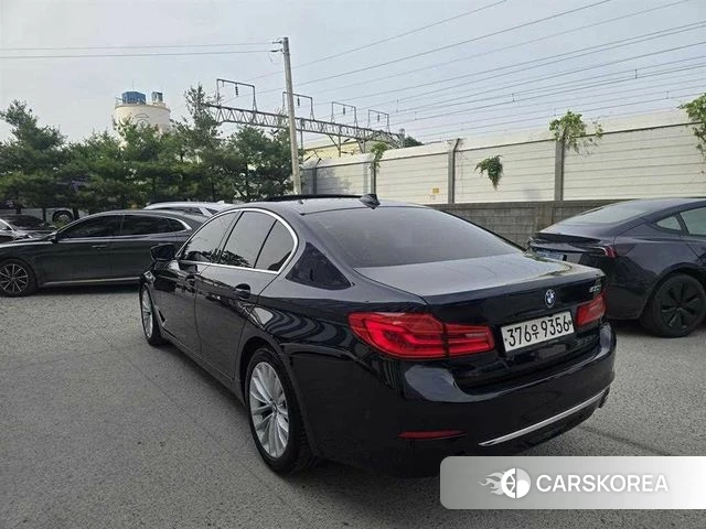 BMW 5 Series (G30) id 4969608 из Кореи 14