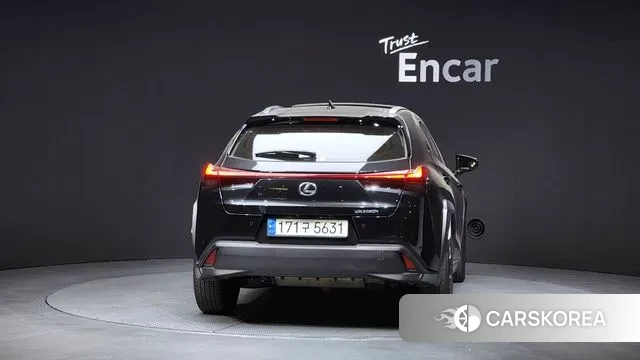 Lexus UX250h id 3624865 из Кореи 14