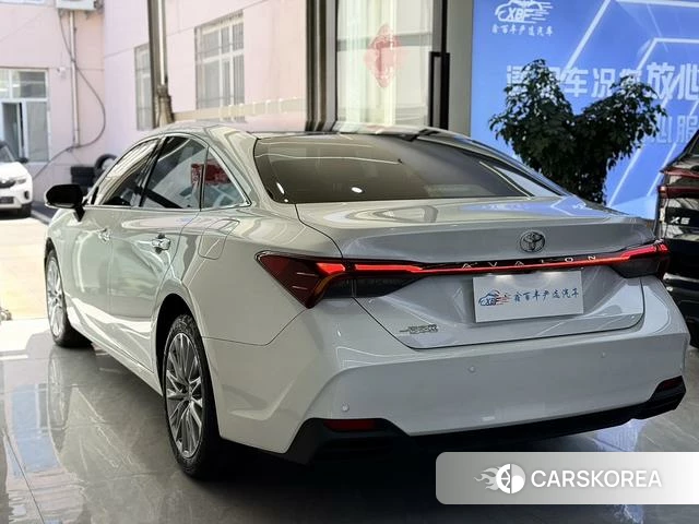 Toyota Avalon 2025 Белый из Китая, фото 6