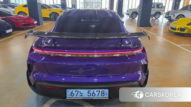 Porsche Taycan id 4649547 из Кореи 14