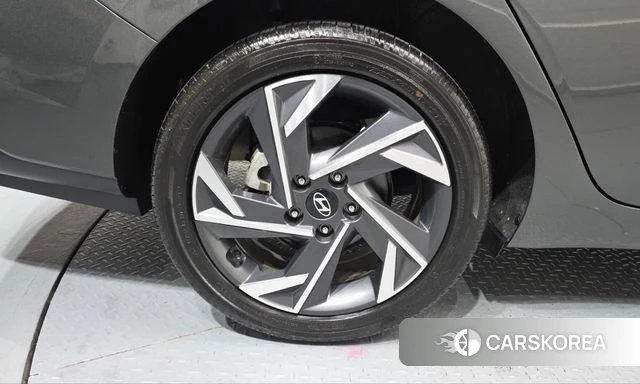 Hyundai The New Avante (CN7) id 5021553 из Кореи 24