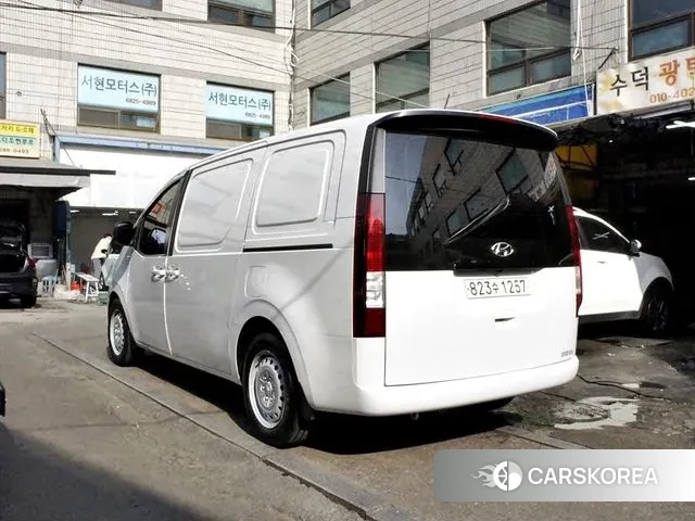 Hyundai Staria id 3339133 из Кореи 14