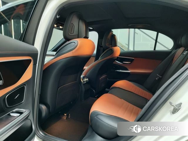 Mercedes-Benz C-class 2023 Белый из Китая, фото 4