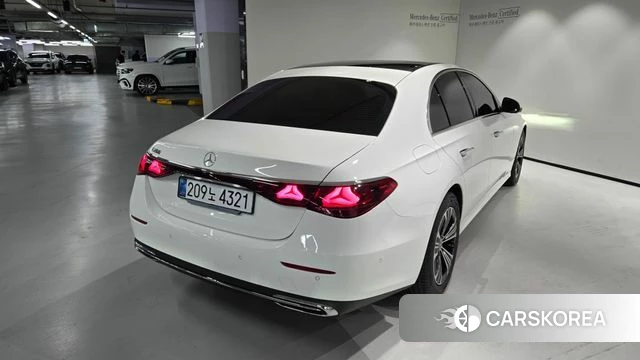 Mercedes-Benz E-Class W214 id 4964491 из Кореи 14