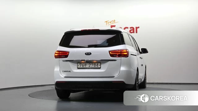 Kia The New Carnival id 5029108 из Кореи 25
