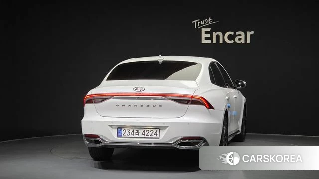 Hyundai The New Grandeur IG id 4661971 из Кореи 14