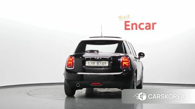 Mini Cooper D id 5013766 из Кореи 14