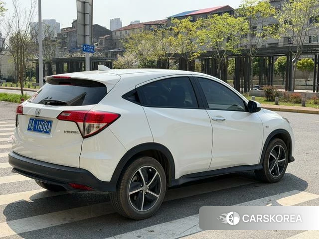 Honda Vezel 2021 Белый из Китая, фото 5