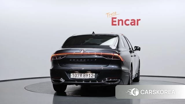 Hyundai The New Grandeur IG id 4586731 из Кореи 25