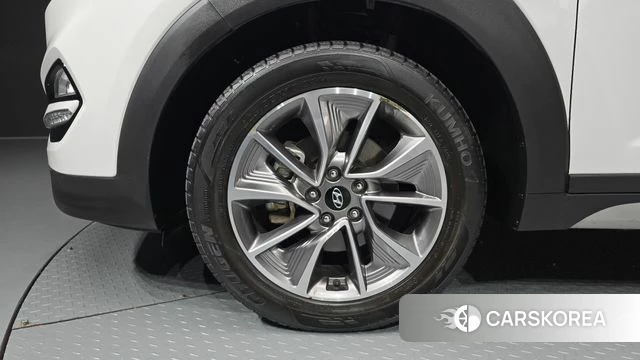 Hyundai All New Tucson id 4960475 из Кореи 32