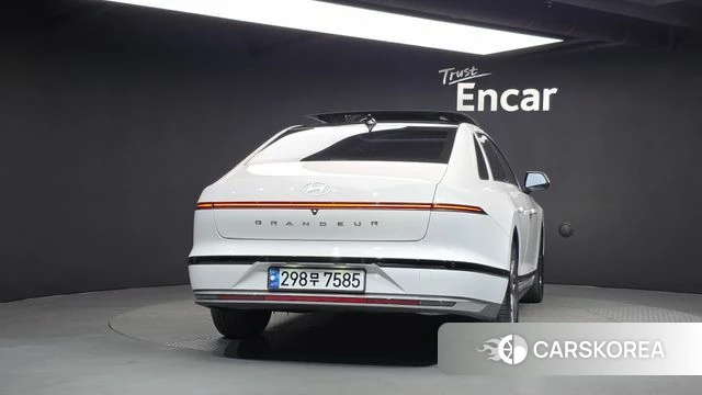 Hyundai Grandeur (GN7) id 5045927 из Кореи 29