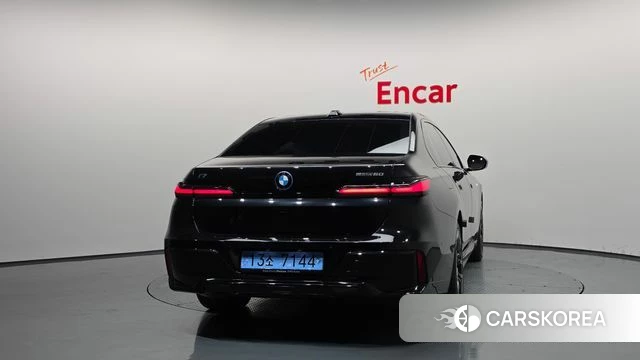 BMW i7 (G70) id 4670178 из Кореи 14