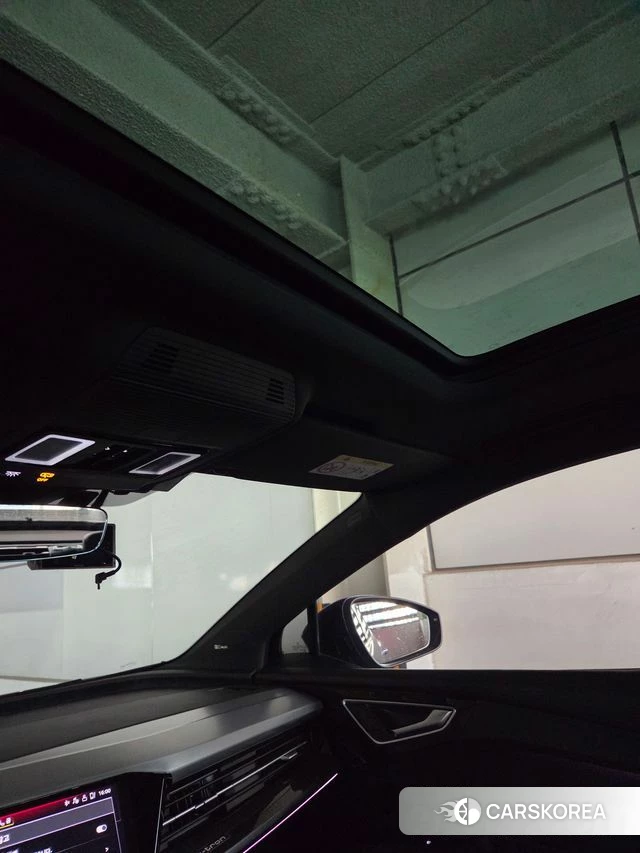 Audi Q4 e-Tron (F4) 2022 Синий из Кореи, фото 4