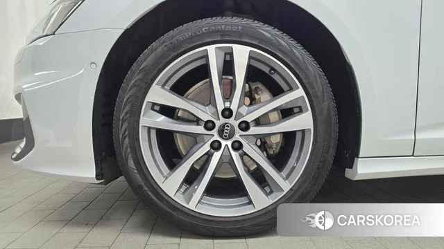 Audi A6 (C8) id 5034463 из Кореи 29