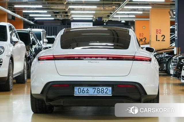 Porsche Taycan id 4941781 из Кореи 14