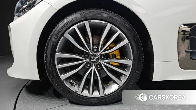 Kia Stinger id 5060763 из Кореи 31