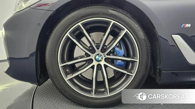 BMW 5 Series (G30) id 5028054 из Кореи 27