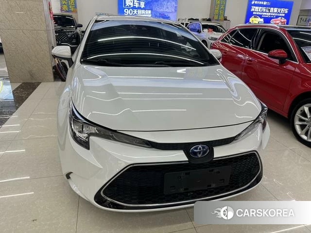 Toyota Levin 2021 Белый из Китая, фото 5