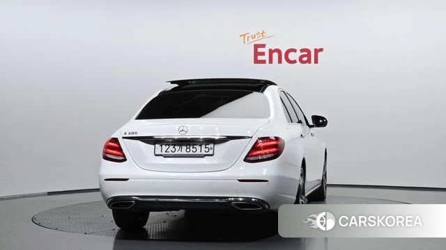 Mercedes-Benz E-Class W213 id 4952632 из Кореи 24