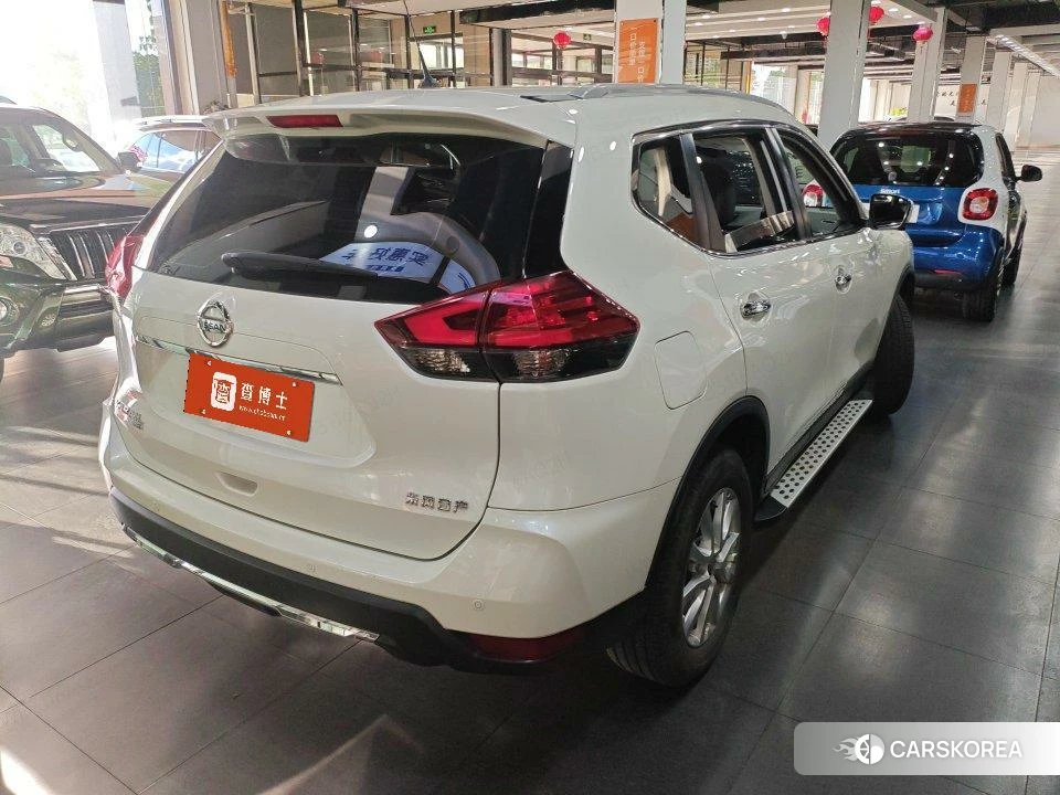 Nissan X-Trail 2021 Белый из Китая, фото 4