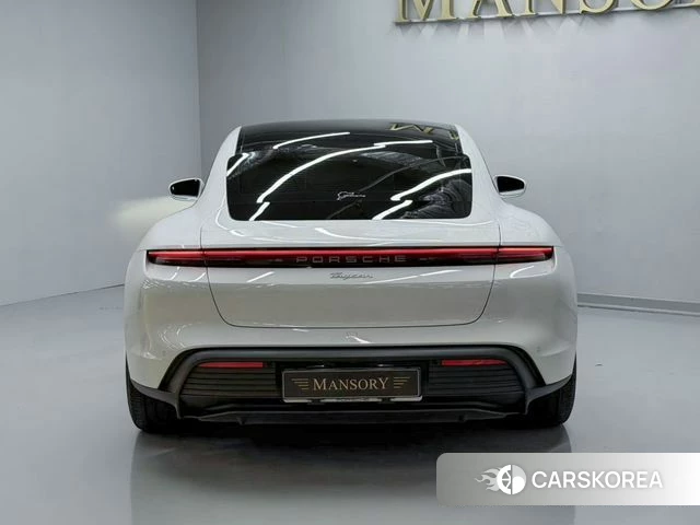 Porsche Taycan id 4686608 из Кореи 14
