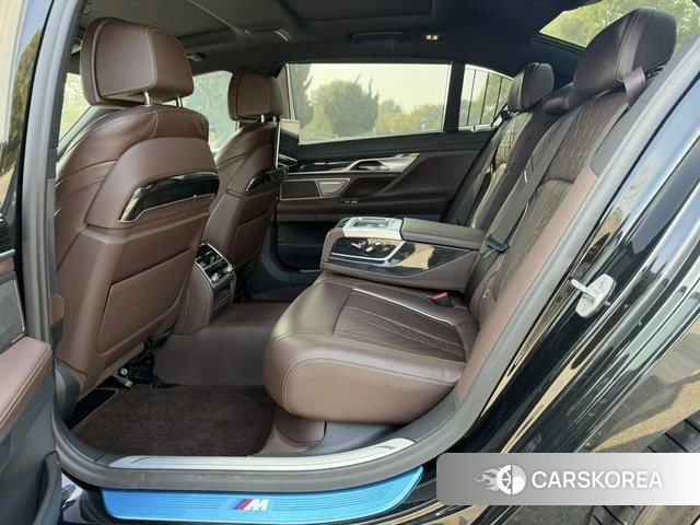 BMW 7 series 2021 Черный из Китая, фото 4