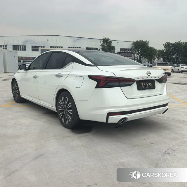 Nissan Altima 2023 Белый из Китая, фото 5