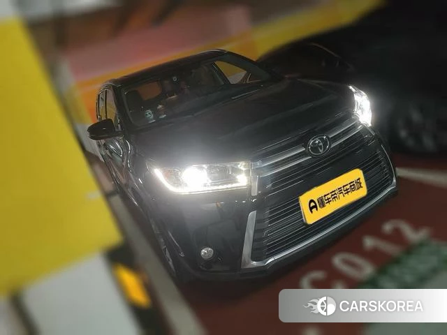 Toyota Highlander 2021 Черный из Китая, фото 4