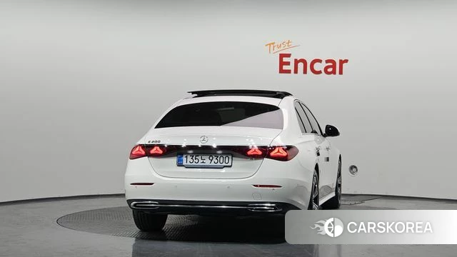 Mercedes-Benz E-Class W214 id 4185629 из Кореи 14