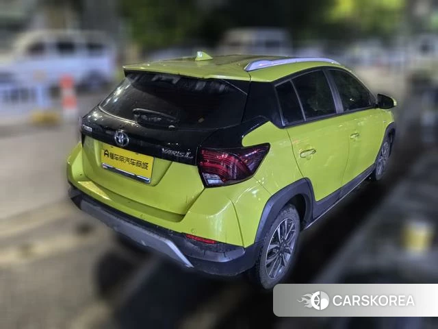 Toyota Yaris L 2021 Желтый из Китая, фото 4