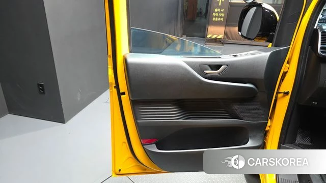 Hyundai The New Staria 2026 Желтый из Кореи, фото 6