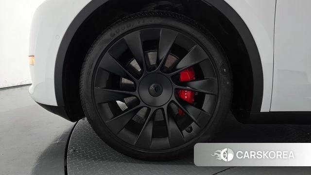 Tesla Model Y id 5016909 из Кореи 29