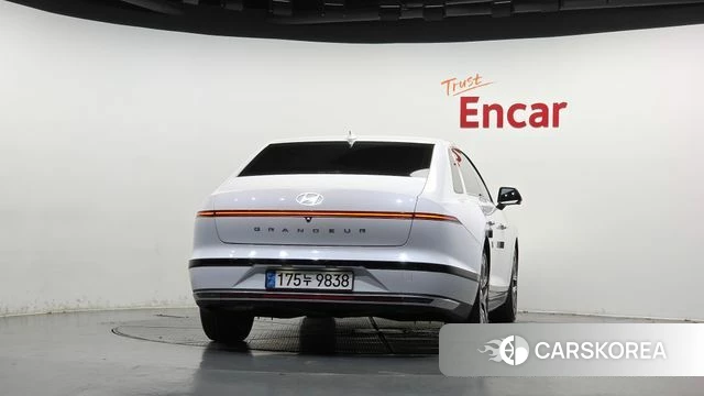 Hyundai Grandeur Hybrid (GN7) id 5011926 из Кореи 30