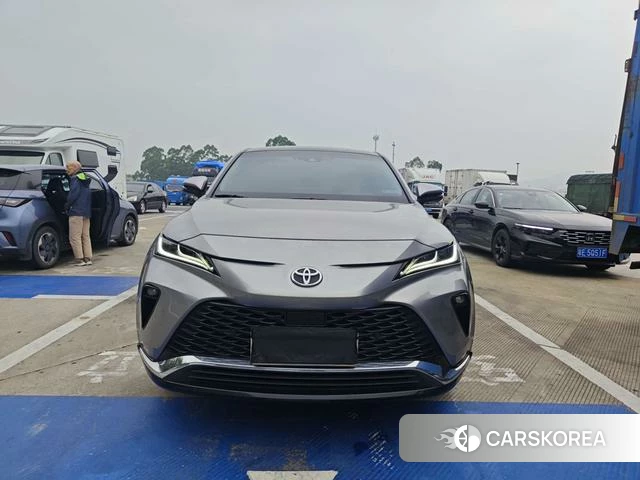 Toyota Venza 2022 Серебристо-серый из Китая, фото 4